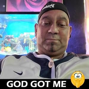 Meet your Posher, Louis